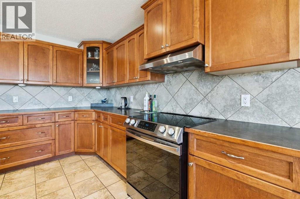 63 Westmount Circle — photo 15