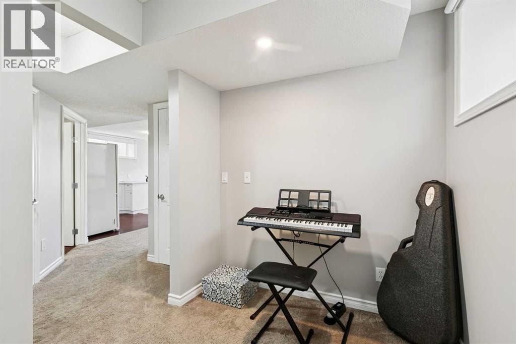 63 Westmount Circle — photo 47
