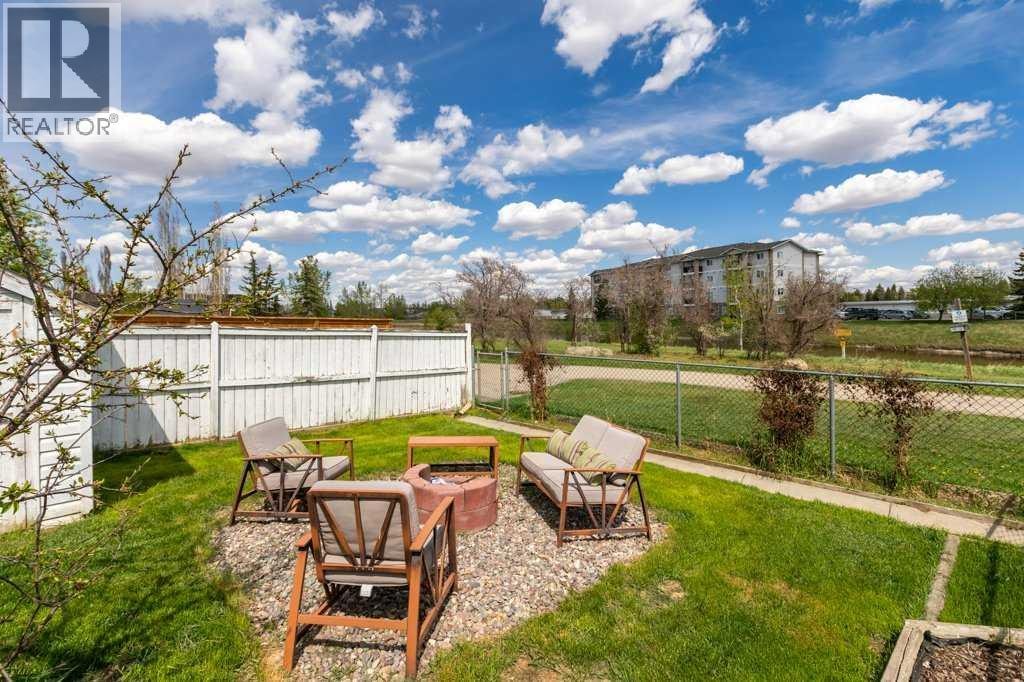 202 Willowbrook Close NW — photo 31