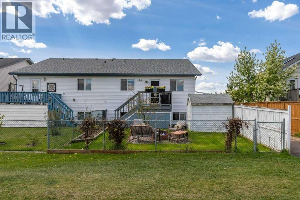 202 Willowbrook Close NW — photo 39