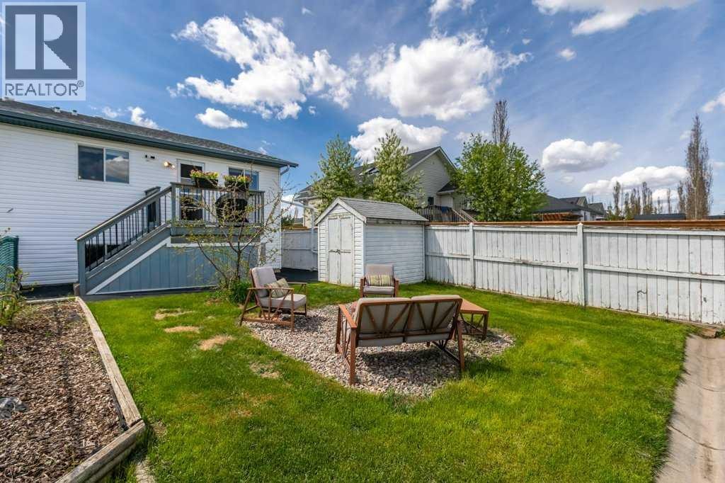 202 Willowbrook Close NW — photo 32