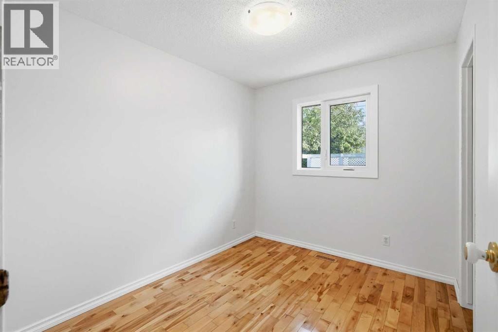 6119 Blackthorn Crescent NE — photo 12