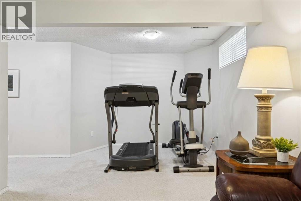 48 Westridge Drive — photo 28