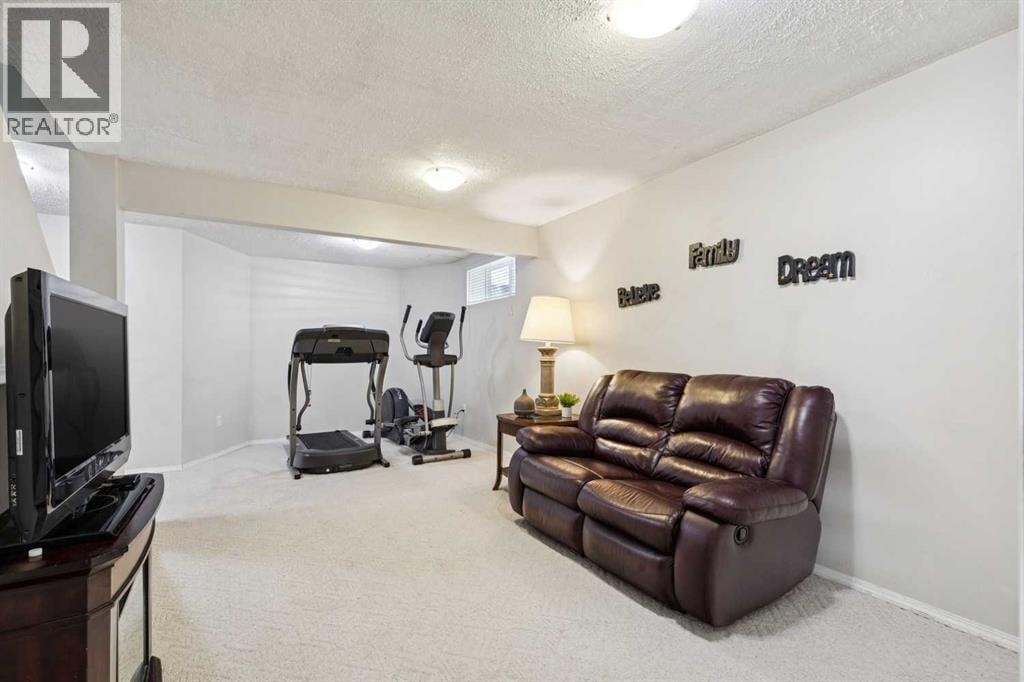 48 Westridge Drive — photo 27