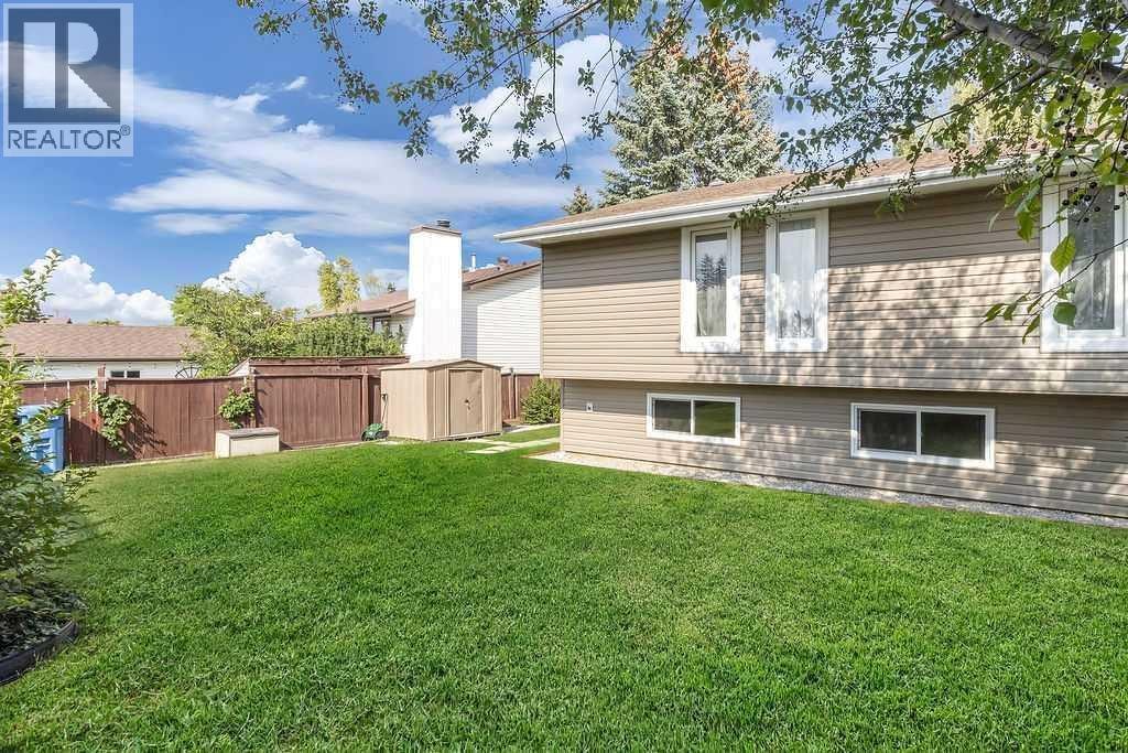 95 Beddington Way NE — photo 29