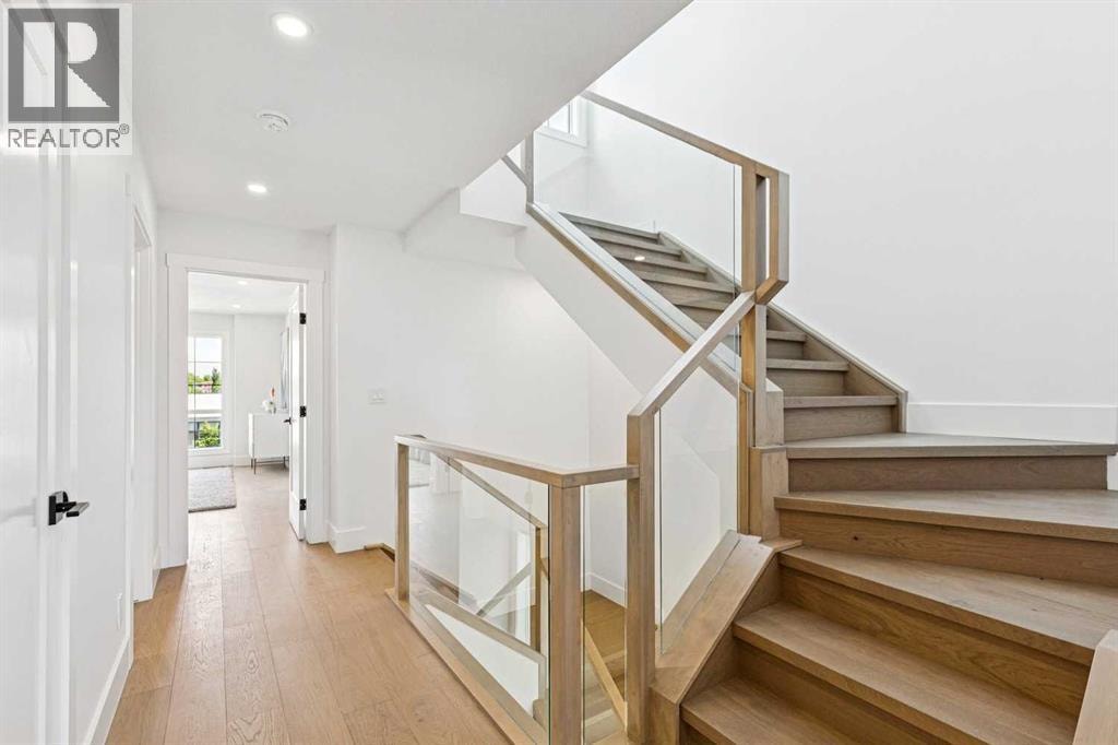 1527 29 Avenue SW — photo 19