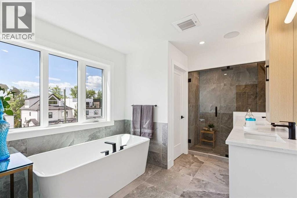 1527 29 Avenue SW — photo 35