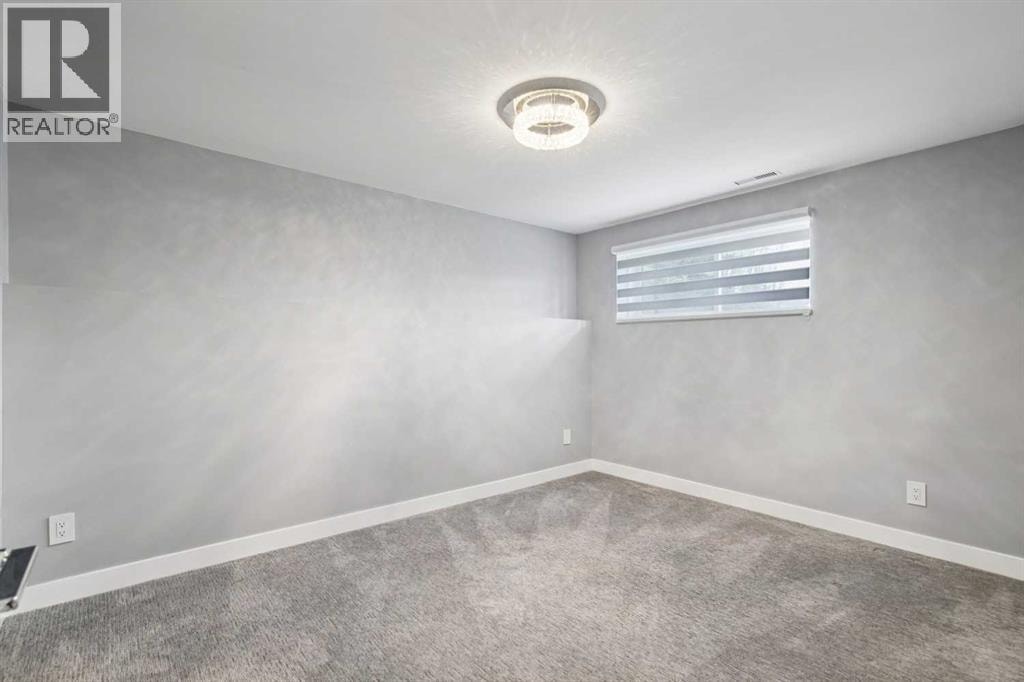 427 96 Avenue SE — photo 33