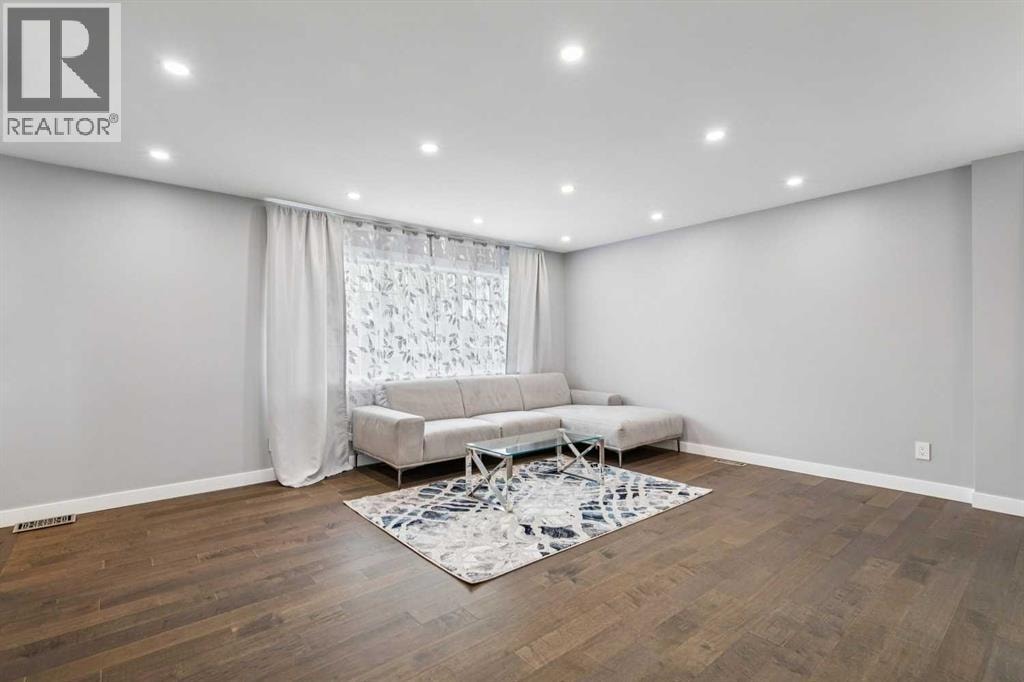 427 96 Avenue SE — photo 4