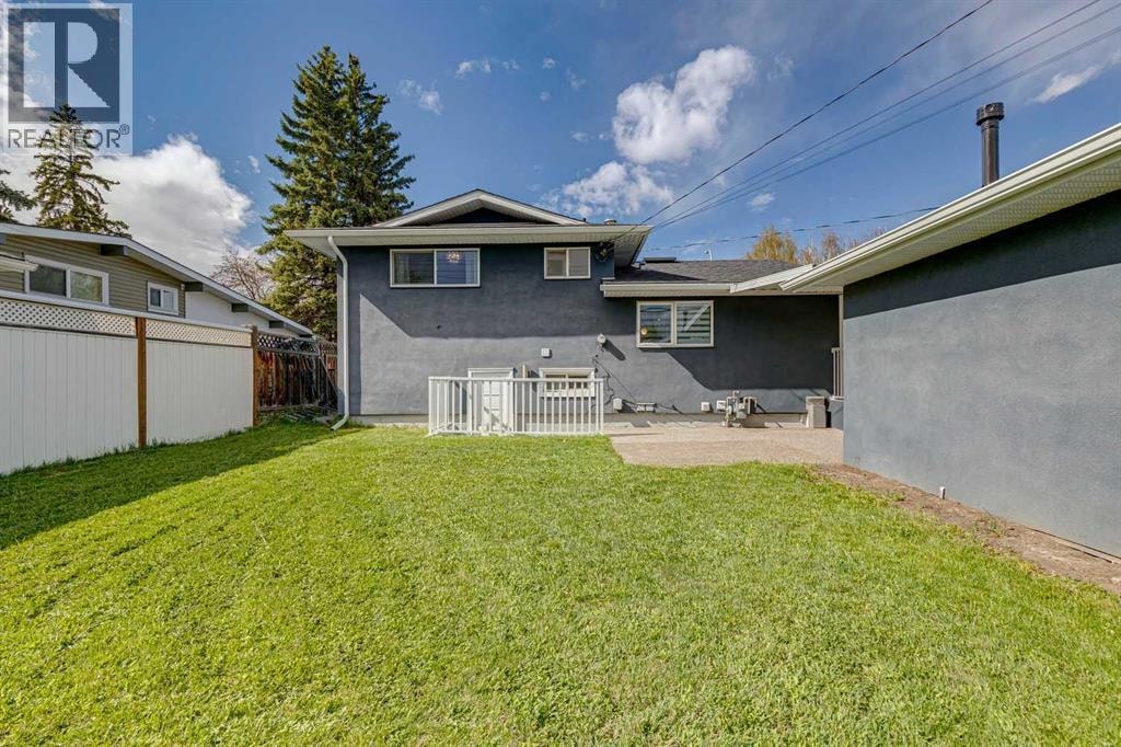 427 96 Avenue SE — photo 47