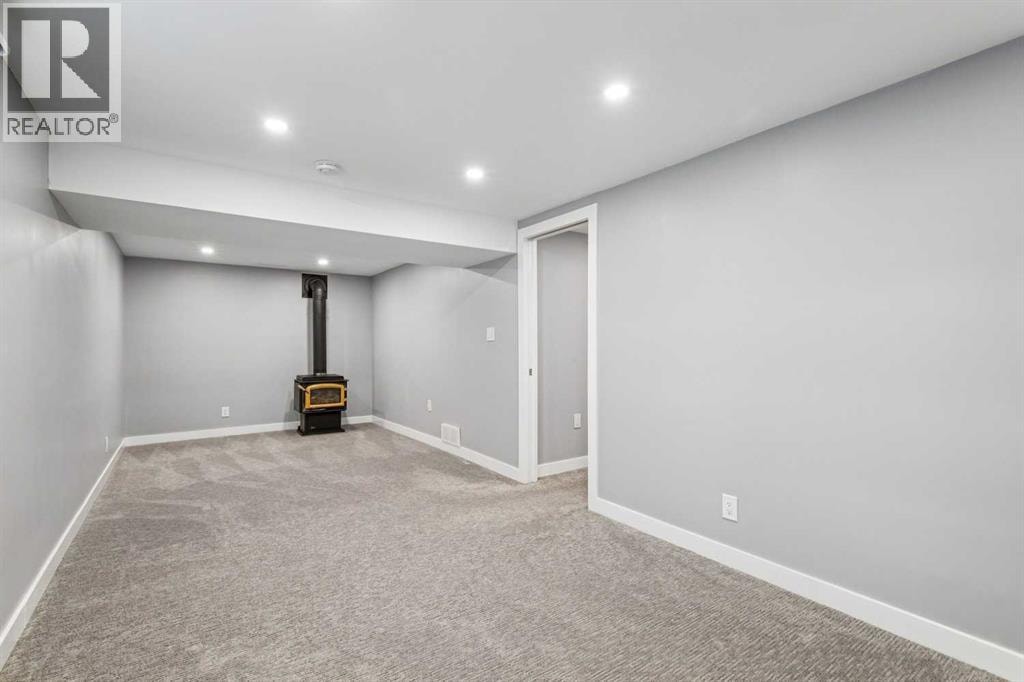 427 96 Avenue SE — photo 38