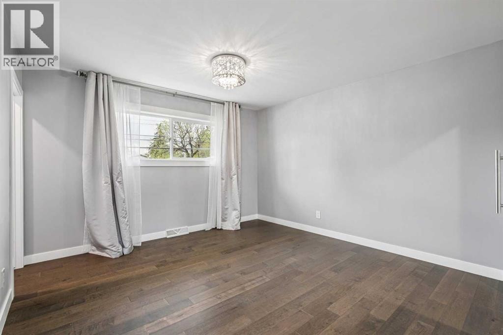 427 96 Avenue SE — photo 15