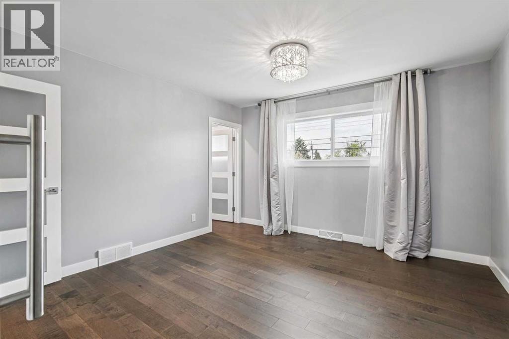 427 96 Avenue SE — photo 17