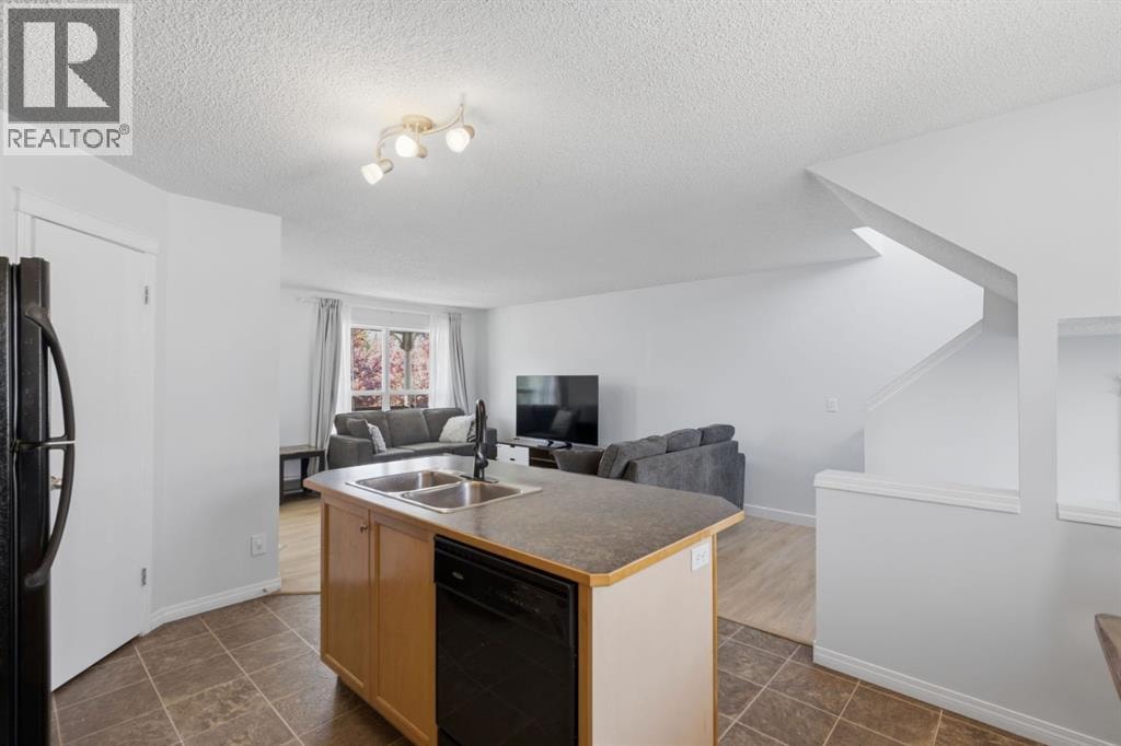 80 Prestwick Bay SE — photo 13