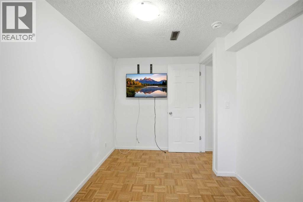19 Appletree Close SE — photo 37