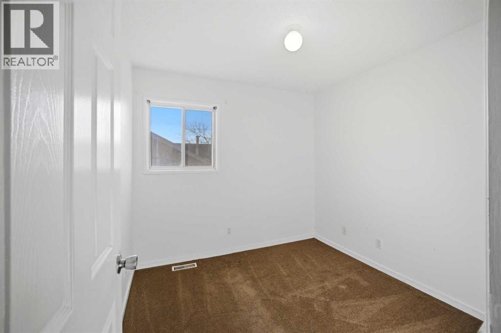 19 Appletree Close SE — photo 27
