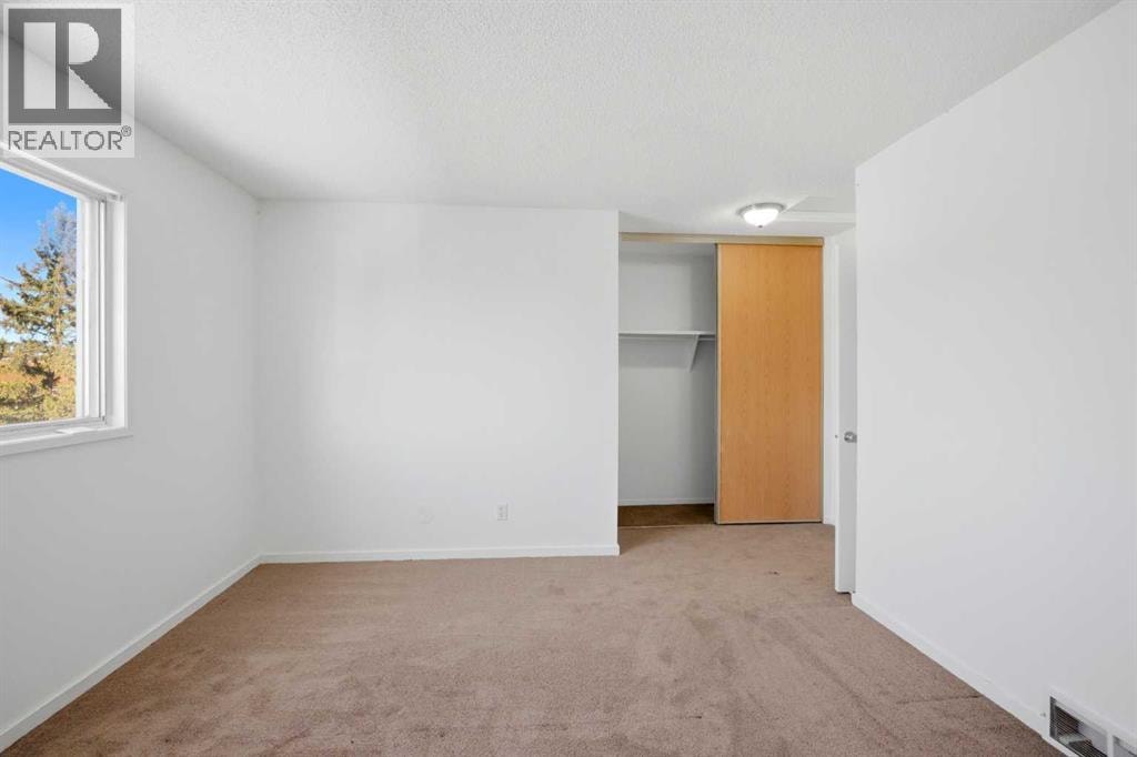 19 Appletree Close SE — photo 25