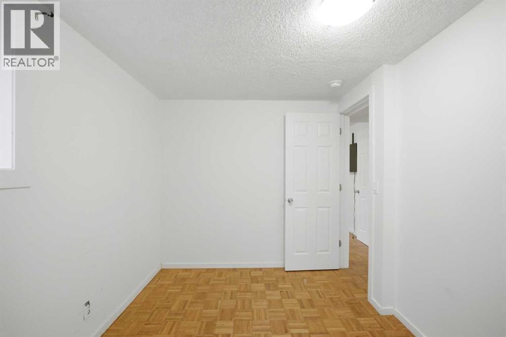 19 Appletree Close SE — photo 35