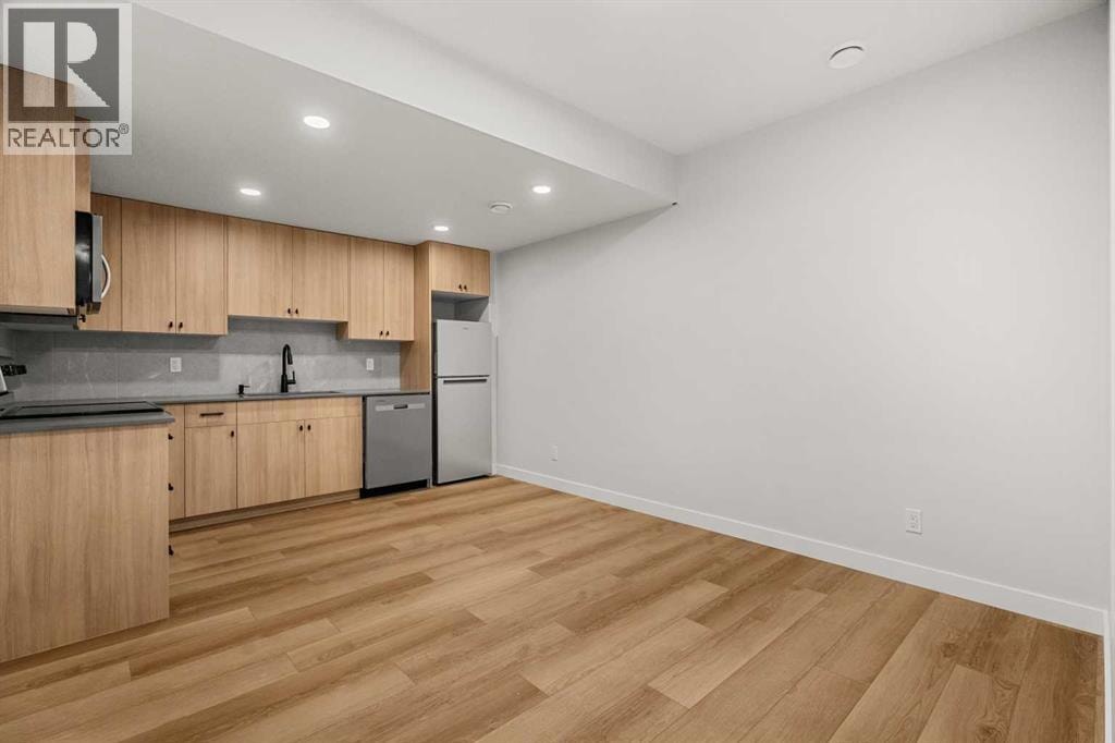 192 Belmont Place SW — photo 35