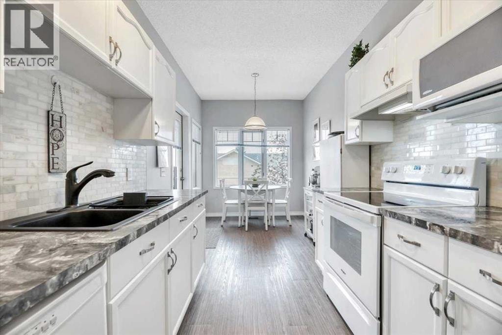 35, 72 Millside Drive SW — photo 11