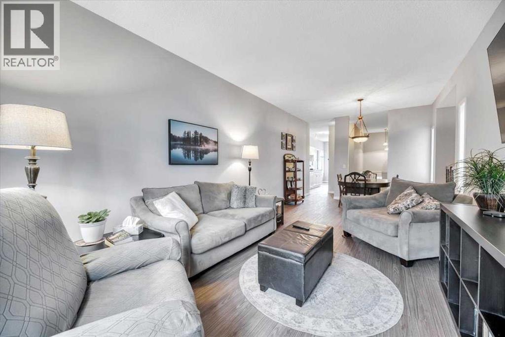 35, 72 Millside Drive SW — photo 10