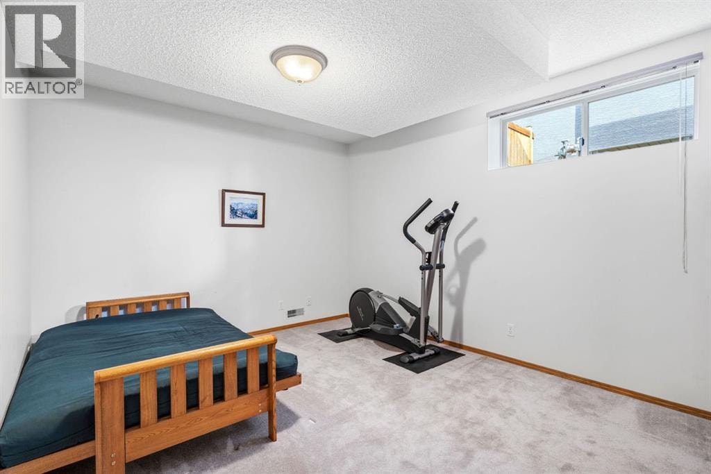 48 Headlands Close — photo 39