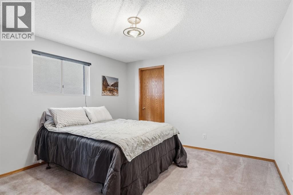 48 Headlands Close — photo 41