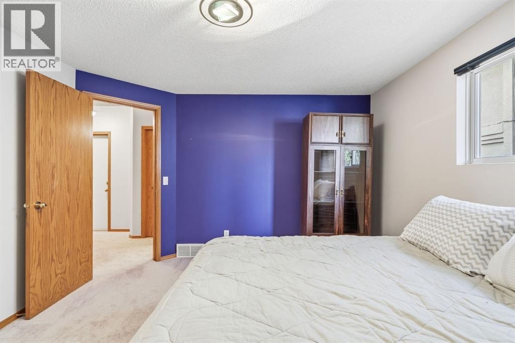 48 Headlands Close — photo 42
