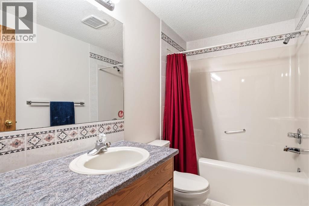 48 Headlands Close — photo 43