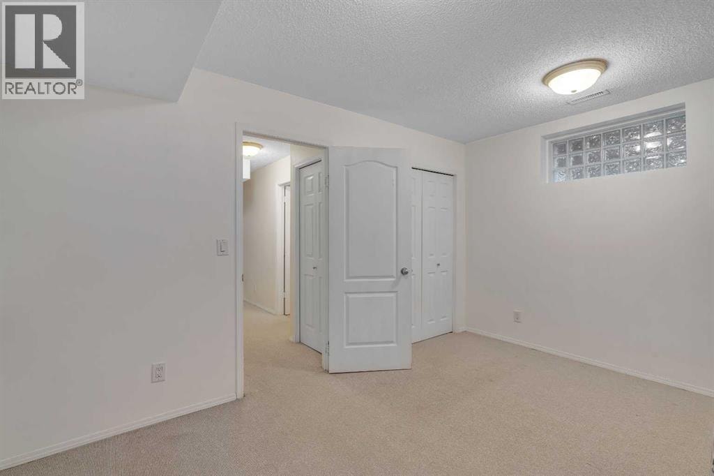 2834 Parkdale Boulevard NW — photo 34
