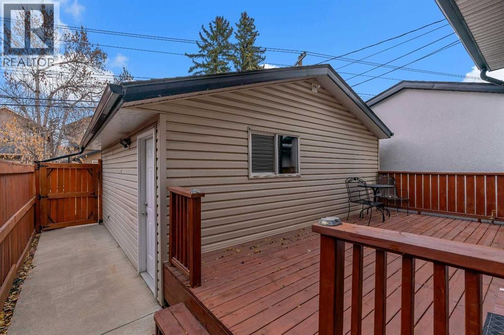 2834 Parkdale Boulevard NW — photo 37