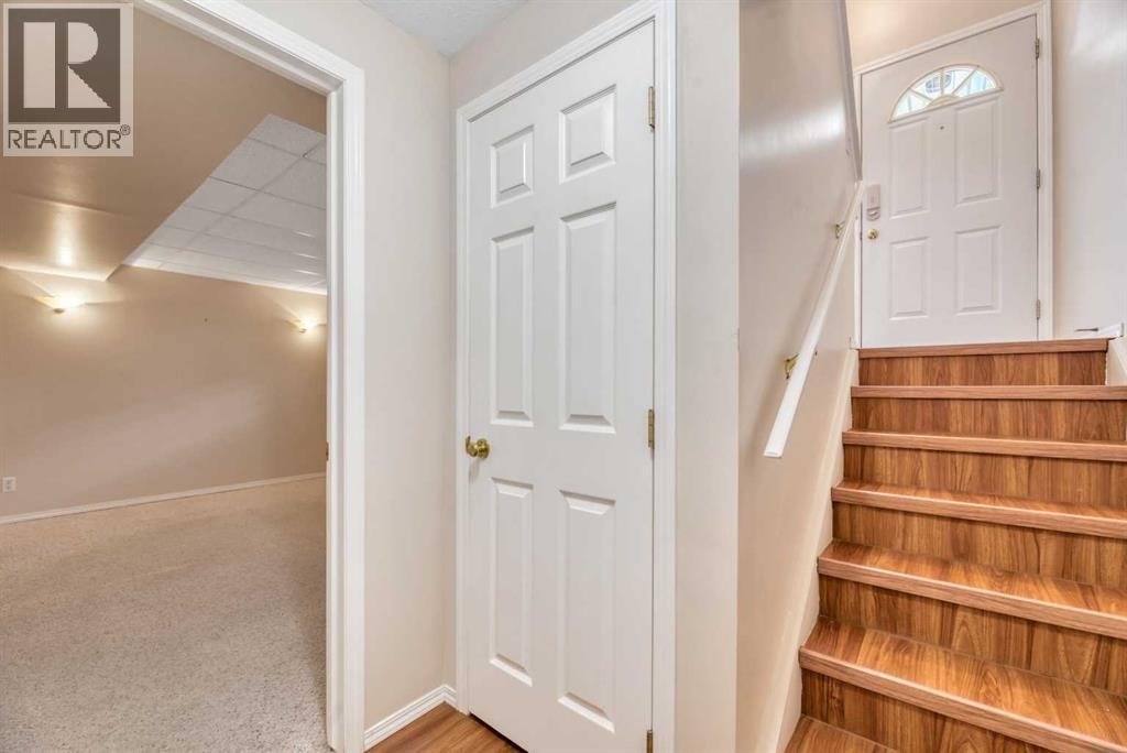 1, 15 Rocky Ridge Gate NW — photo 33