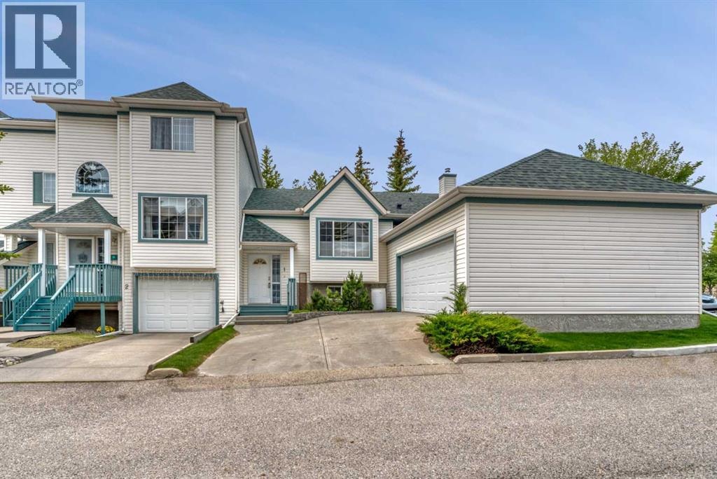 1, 15 Rocky Ridge Gate NW