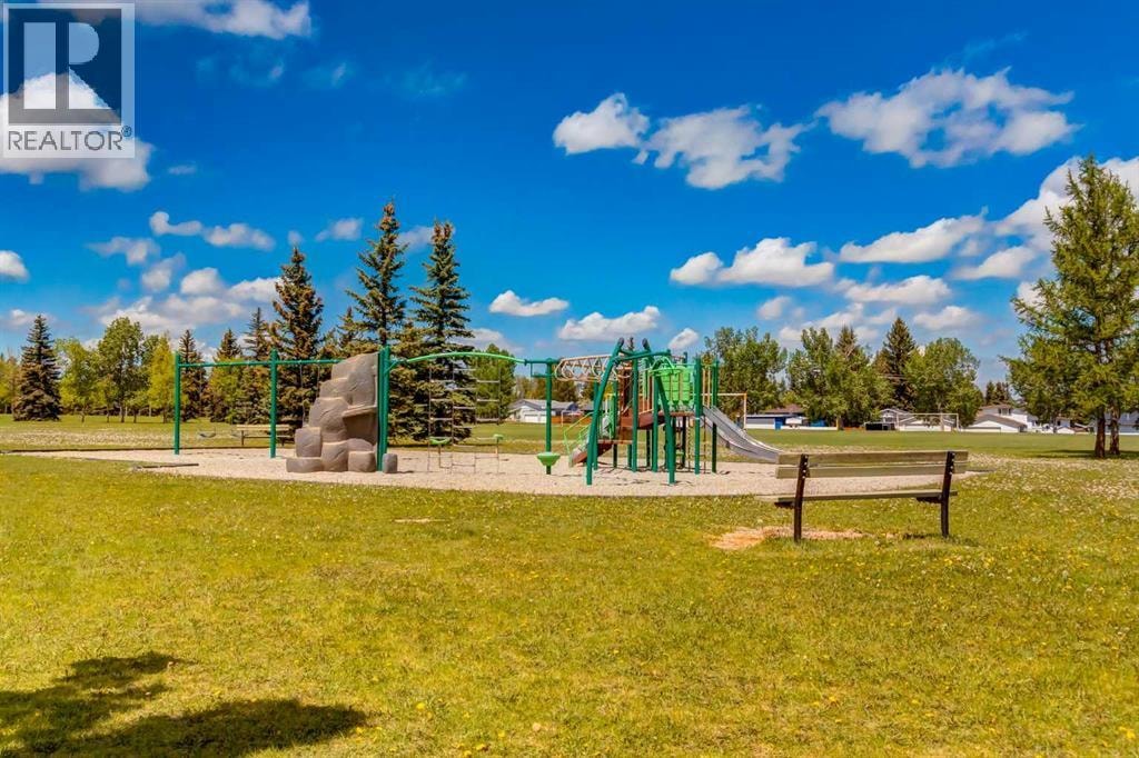 216 Cannington Place SW — photo 41