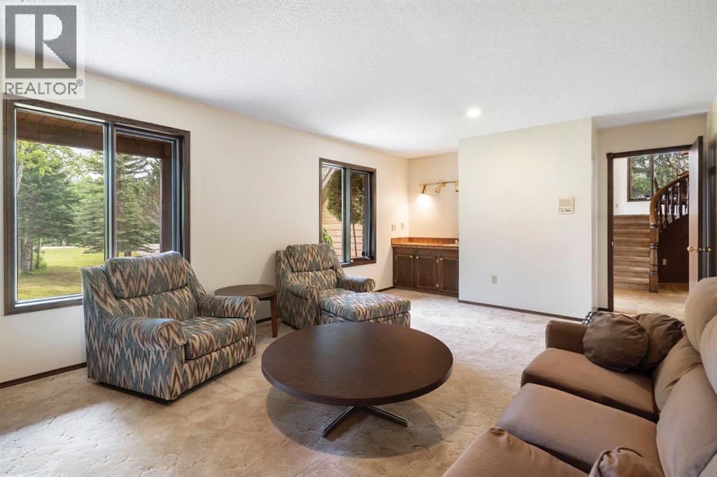 39 Bearspaw Ridge Crescent — photo 8