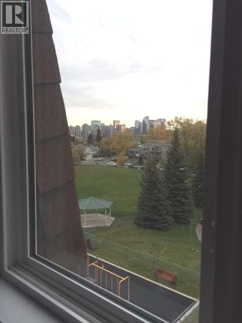 302, 2508 17 Street SW — photo 3