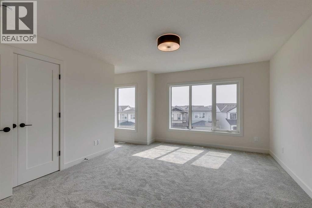 802, 195 Belvedere Drive SE — photo 23