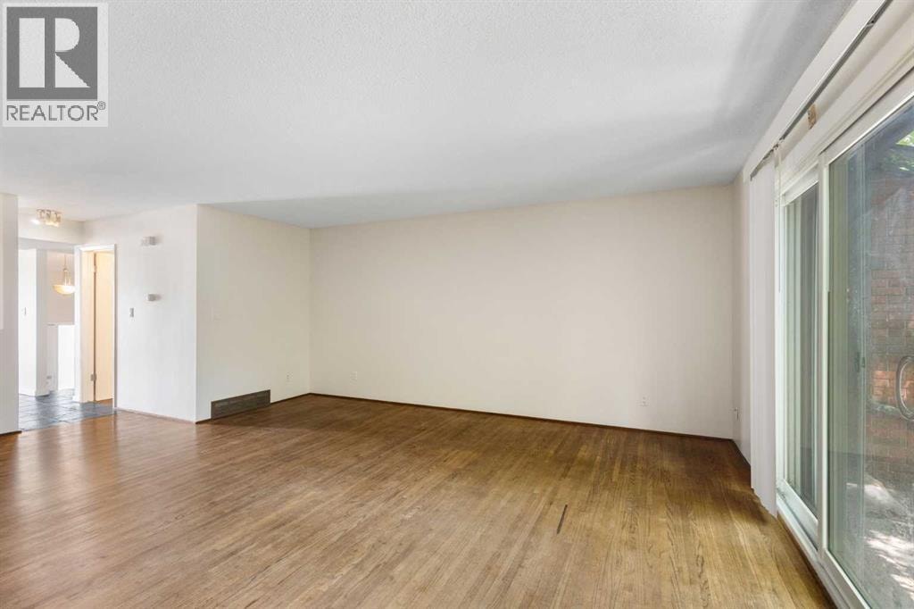 303, 1305 Glenmore Trail SW — photo 4