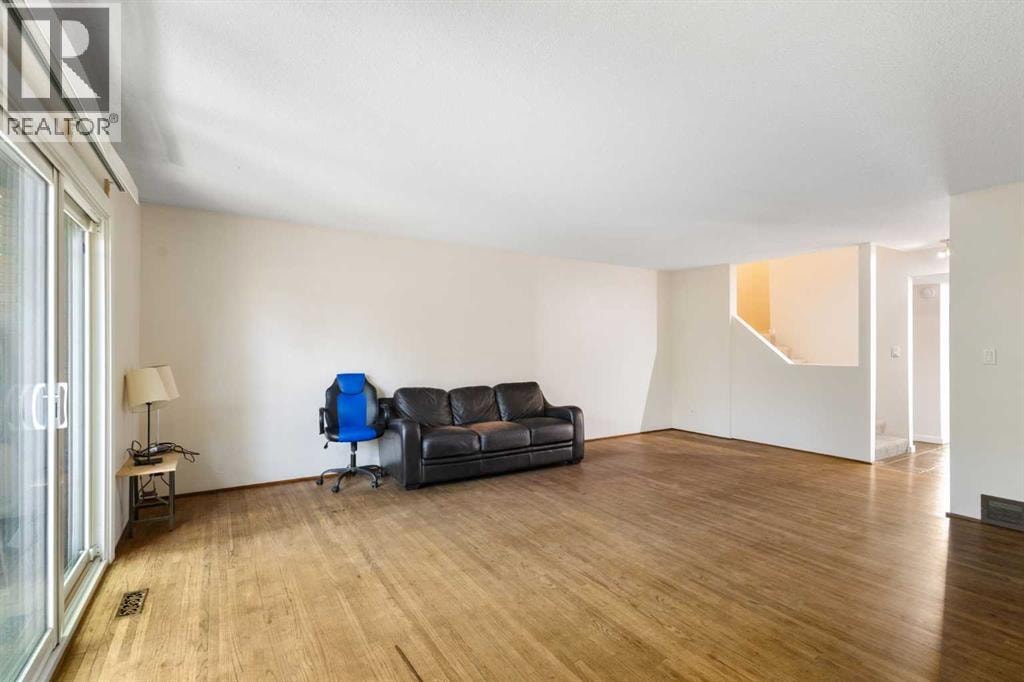303, 1305 Glenmore Trail SW — photo 5