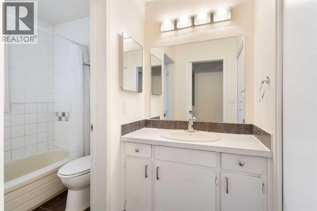 303, 1305 Glenmore Trail SW — photo 29