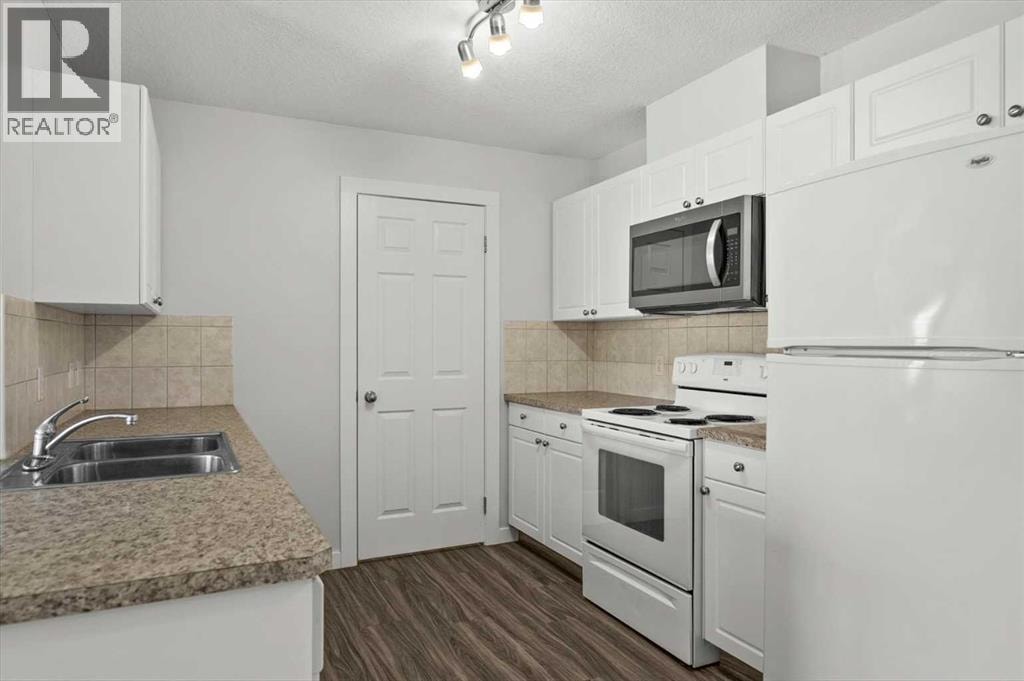 214, 1010 Railway Street — photo 7