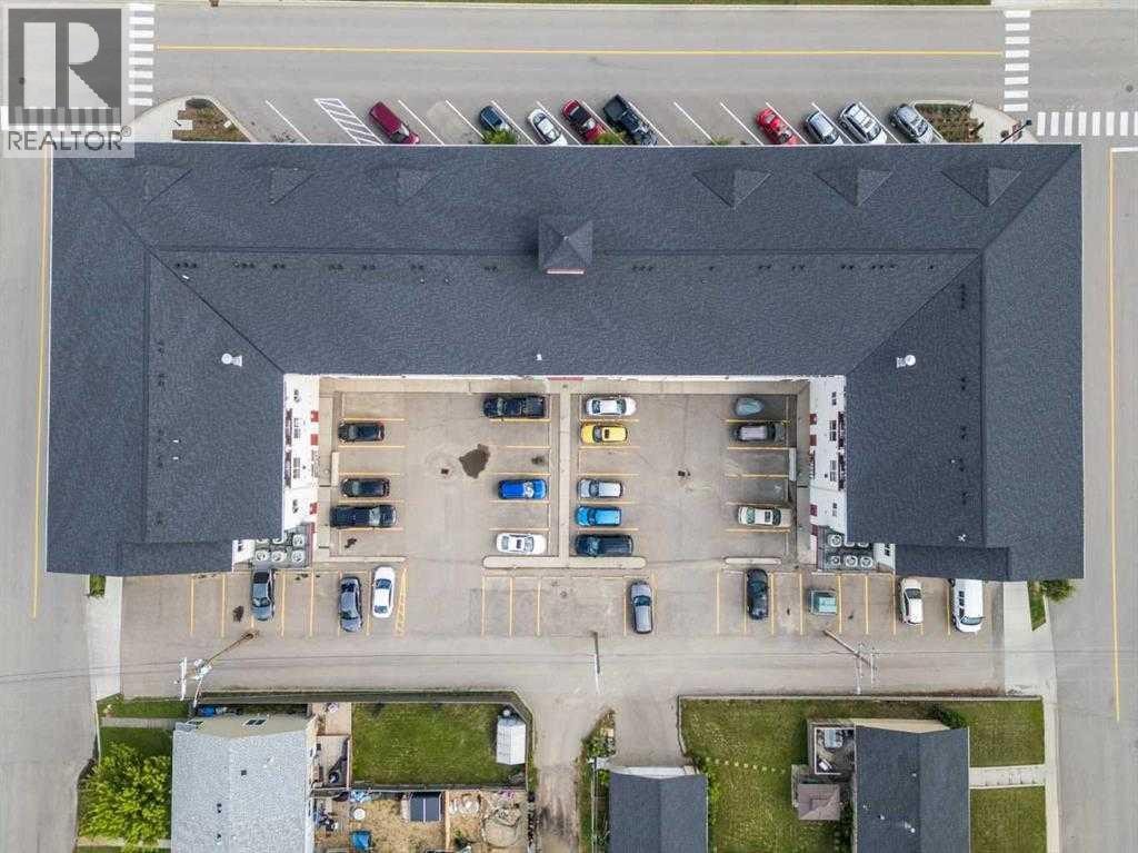 214, 1010 Railway Street — photo 30