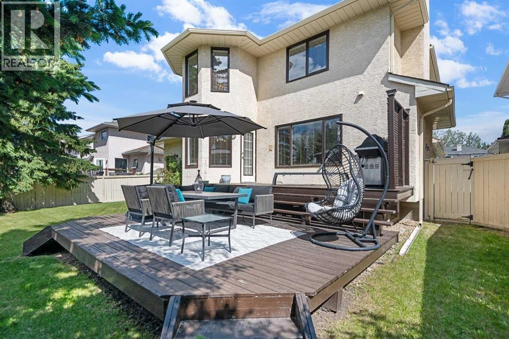 95 Hawkstone Close NW — photo 42