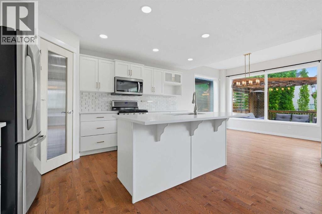 15 Cougarstone Court SW — photo 7