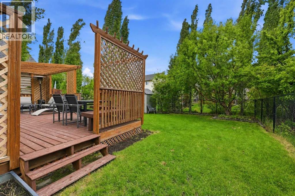 15 Cougarstone Court SW — photo 46