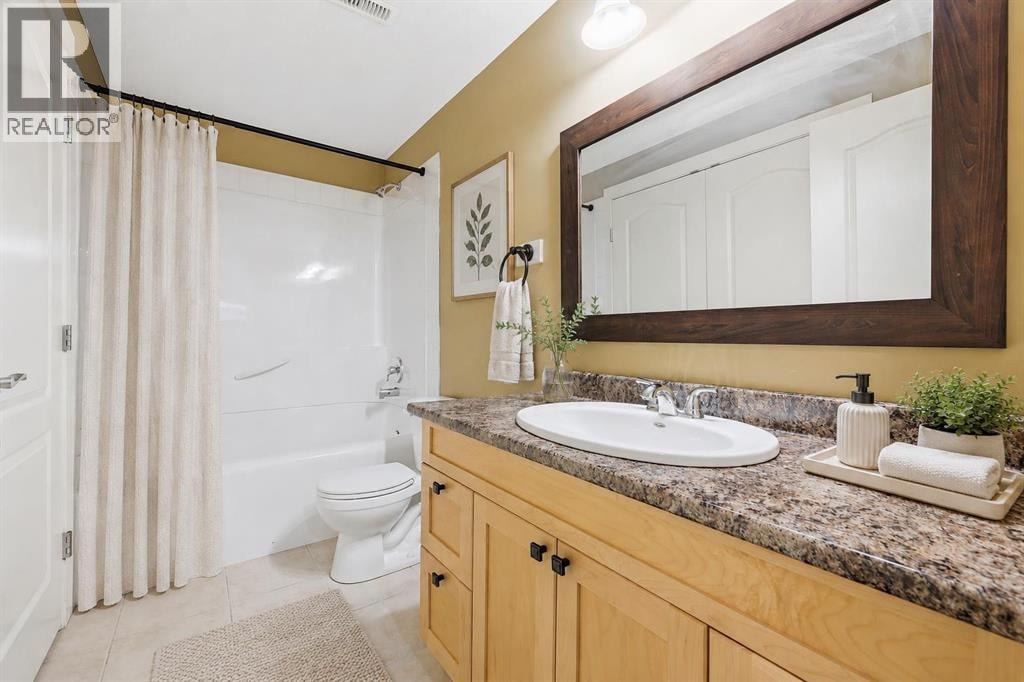 15 Cougarstone Court SW — photo 40