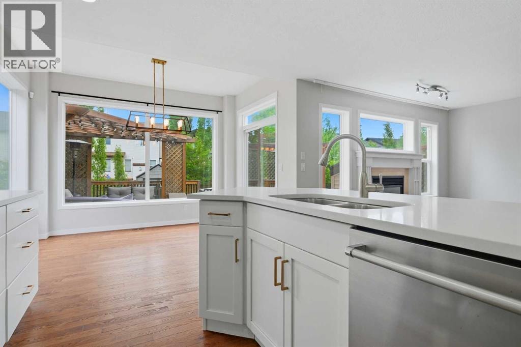 15 Cougarstone Court SW — photo 15