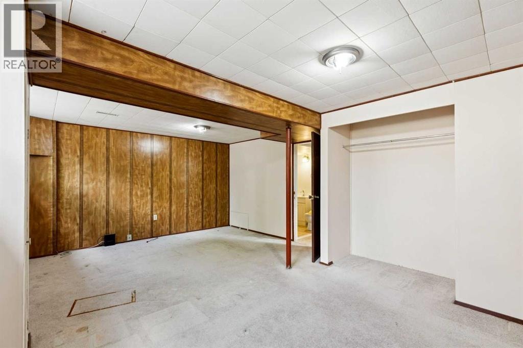 7833 Hunterquay Road NW — photo 14