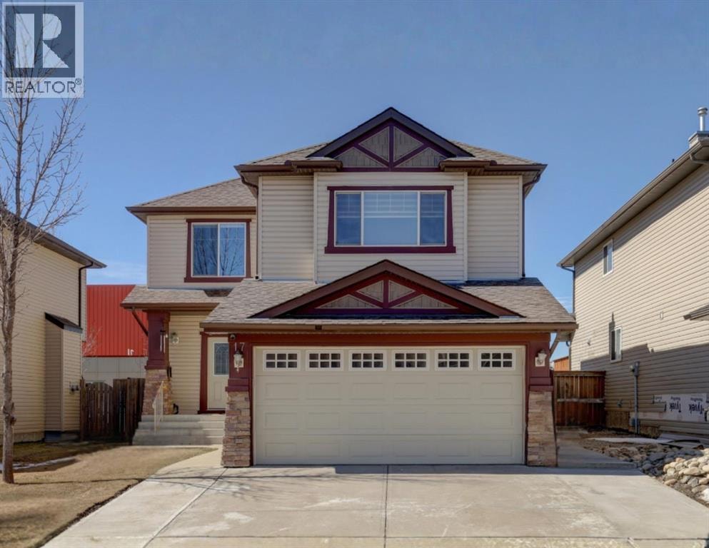 17 Royal Birch Way NW — photo 1