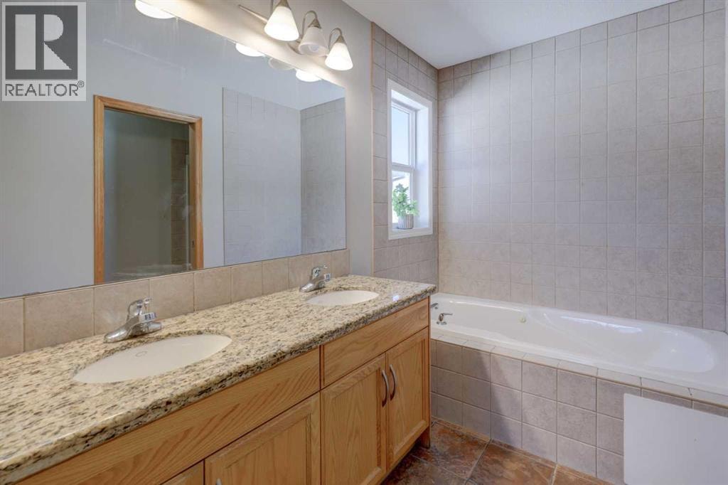 17 Royal Birch Way NW — photo 16